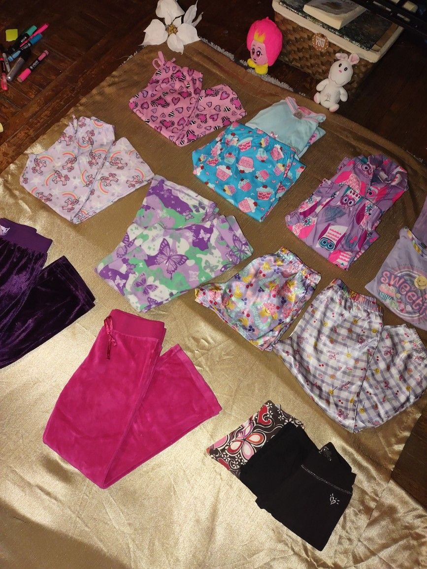 YOUNG GIRLS PAJAMAS/SWEATS