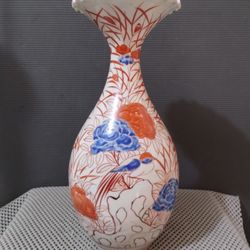 Antique Japanese 19th Century Hand Painted Porcelain Imari Vase