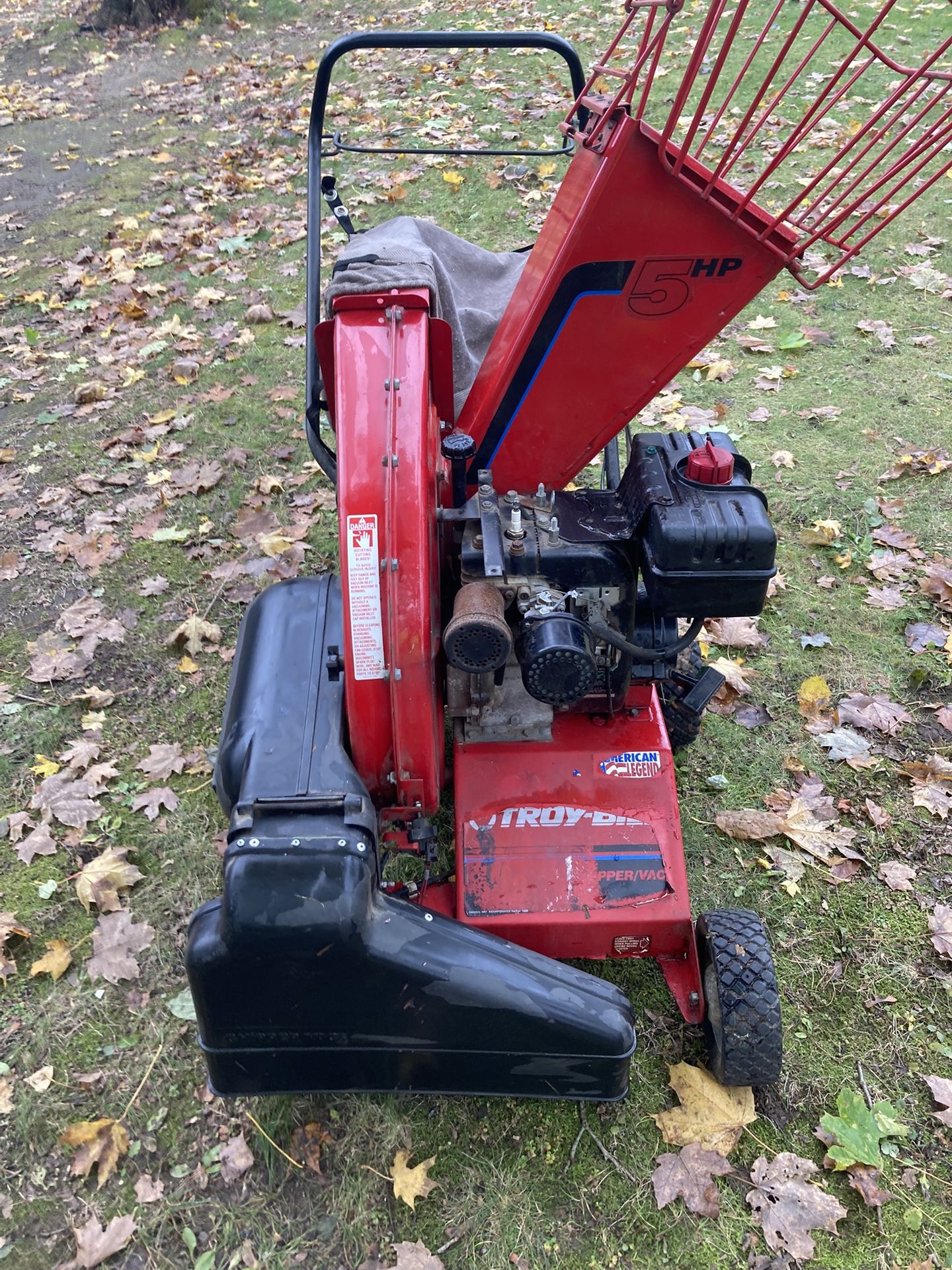 Leaf Vacuum And Chipper  - Self Propelled 