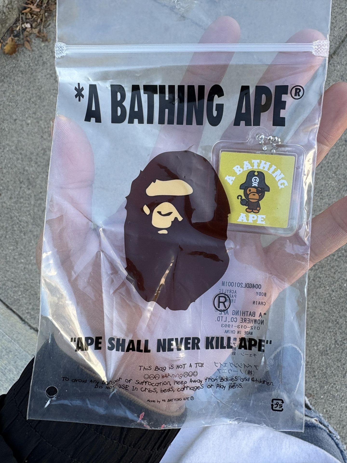 Brand New Authentic A BATHING APE Keychain New