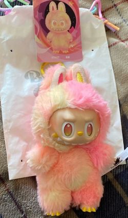 PINK LABUBU (AUTHENTIC)