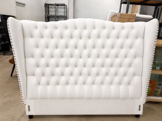 Custom Grafton Furniture Queen Bed – Tufted Wingback Headboard