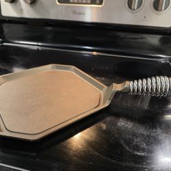 Finex No. 10 - Cast Iron Griddle