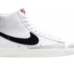 Nike Women’s Blazer Mid 77 Shoes
