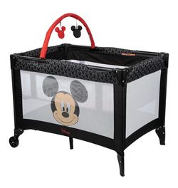Playpen baby Mickey Mouse