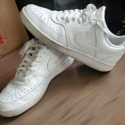 Nike Court Lows