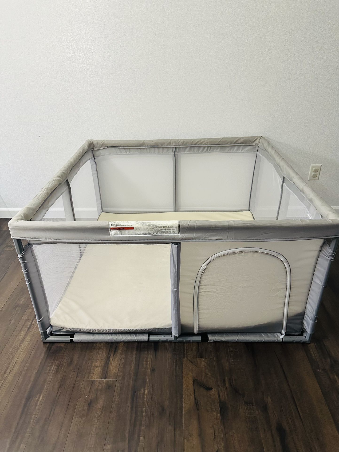 Playpen With Cushioned Mattress 50x50