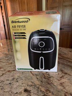 BRENTWOOD AIR FRYER 1200 WATTS,2QTS,BLACK/SILVER TRIM, AF-202-BK, NEW IN BOX!