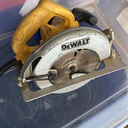 Dewalt Circular Saw DWE575 