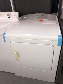 New scratch and dent kenmore dryer. 1 year warranty