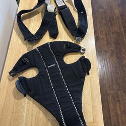  BabyBjorn Baby Carrier