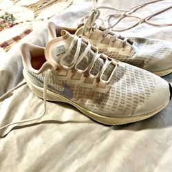 Nike Women Shoes Size 8 