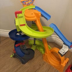 Hot Wheels Car Track 