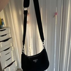 Black purse 