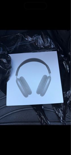 AirPod maxes