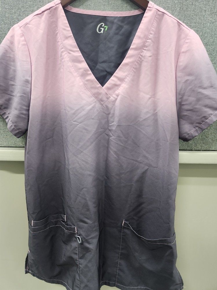 Women's Green Town Performance Scrub Top Size Small