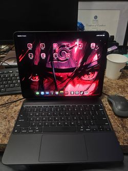 IPAD PRO 13 INCH ( M5) BUNDLE -READ DESCRIPTION