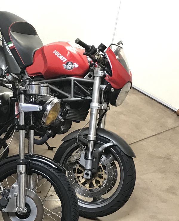 2000 ducati monster 900