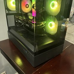 CUSTOM GAMING PC