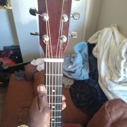 Yamaha Acoustic Guitar 350 Obo