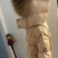 Moncler children’s Puffer Pink 