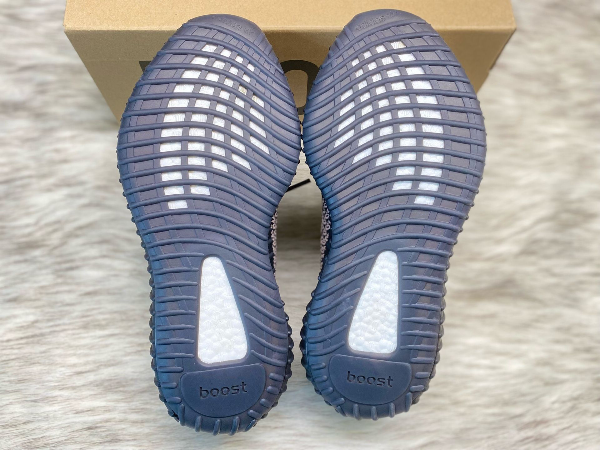 YEEZY BOOST 350 “YECHEIL”👹