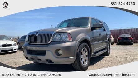 2004 Lincoln Navigator