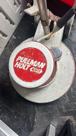 Pullman Holt