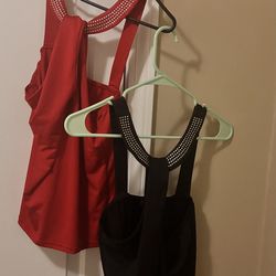 Chicme set of two tank top size XL