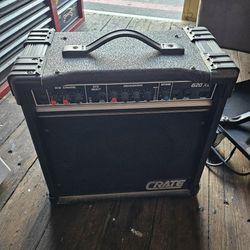 Crate G20XL electric guitar combo amplifier.
