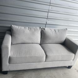 Loveseat 