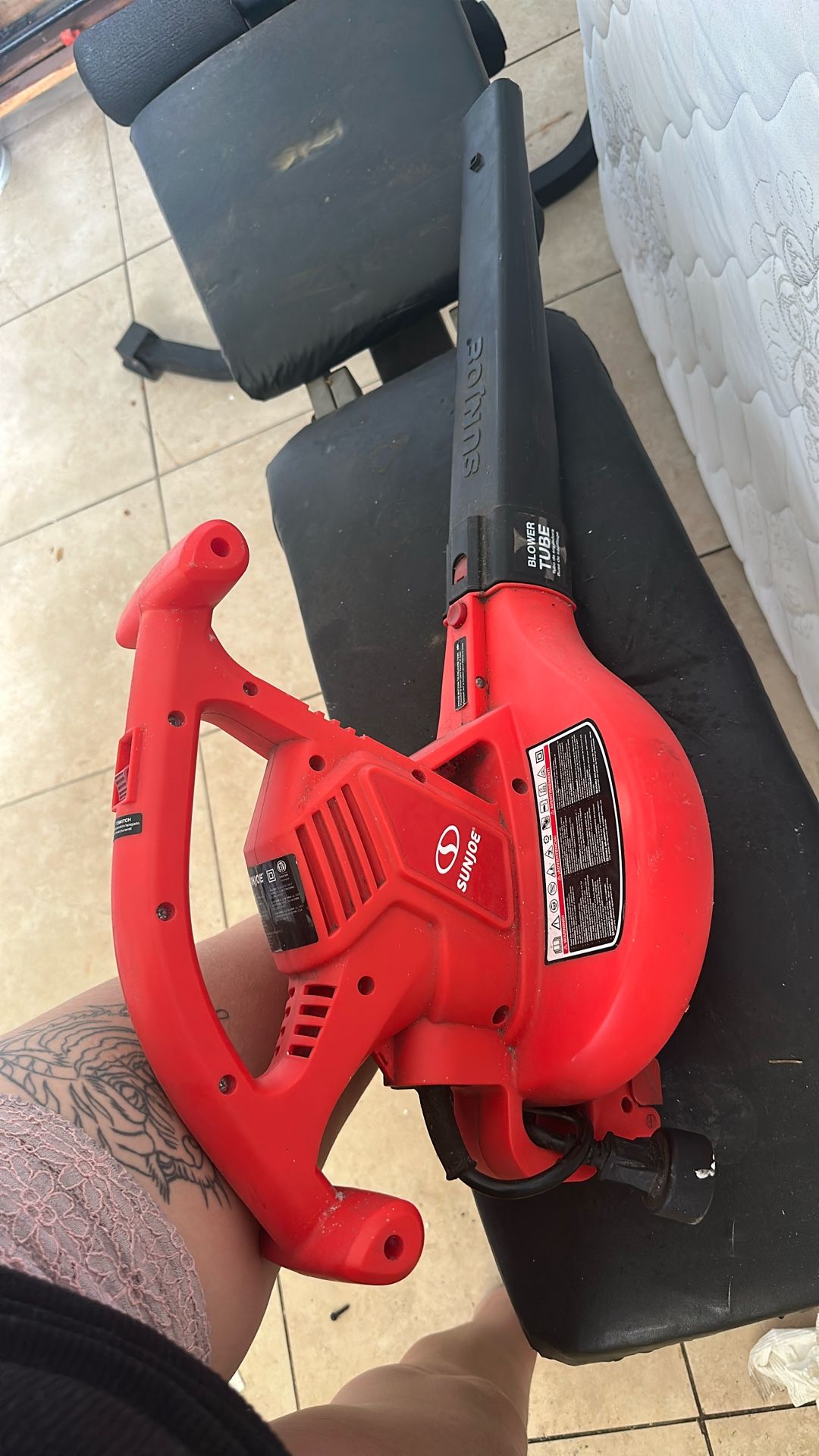 Sunjoe Leaf Blower