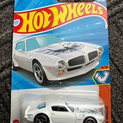 Hot Wheels White ‘73 Pontiac Firebird Trans Am – Brand New | Muscle Mania