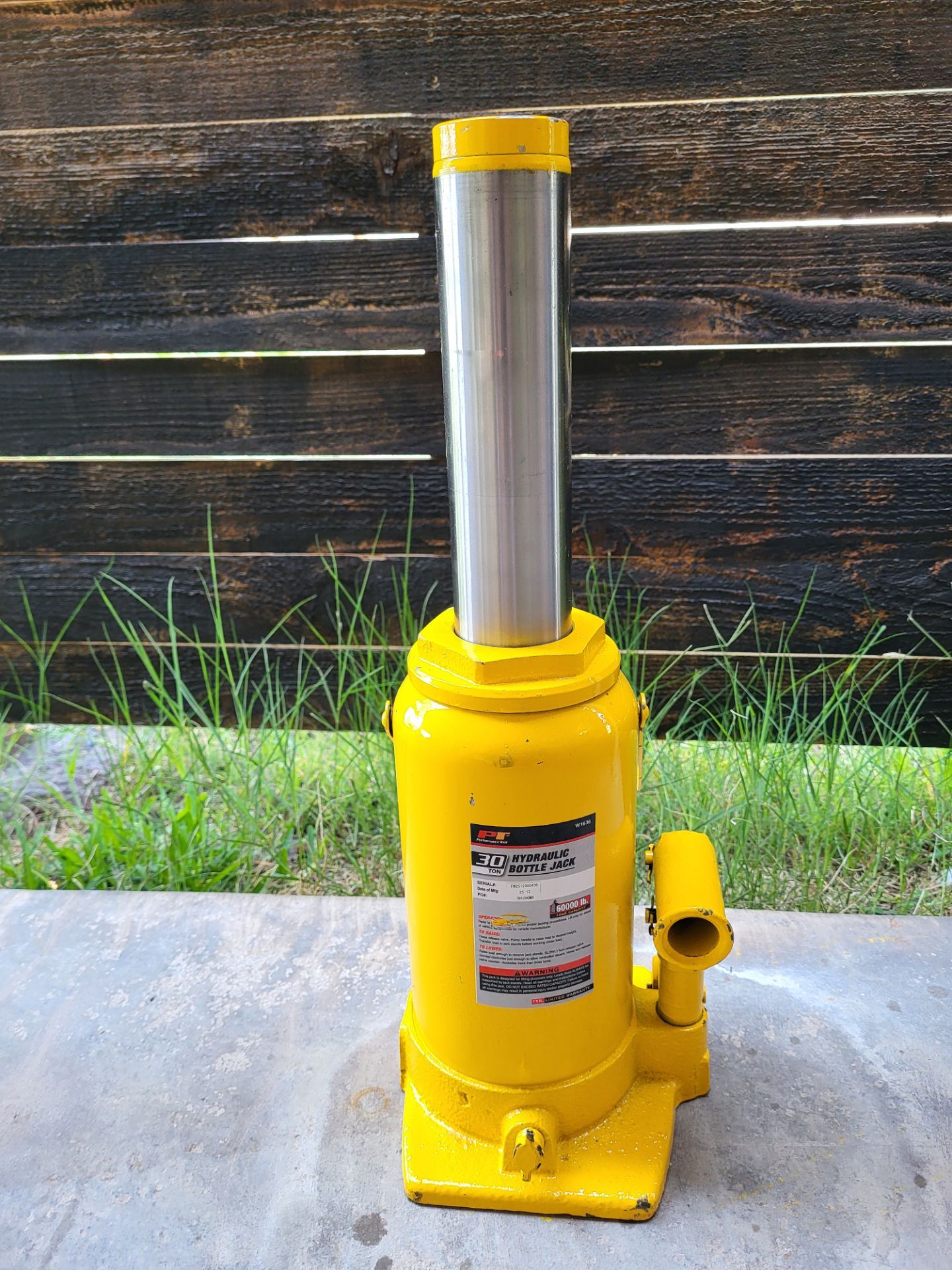 HYDRAULIC JACK