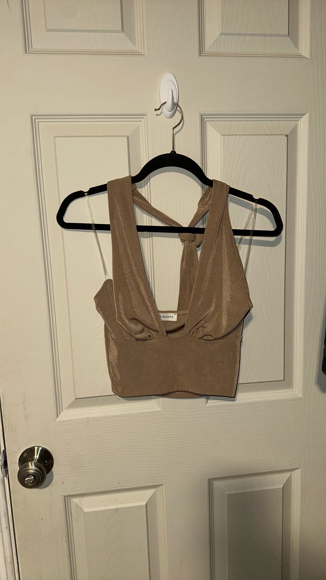 Brown Halter Crop Top Size Médium Never Used
