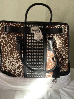 Michael kors purse