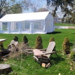 10′ x 30′ Polyethylene heavy duty tent/220gsm