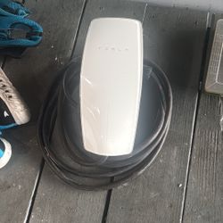 Tesla Fast Charger 