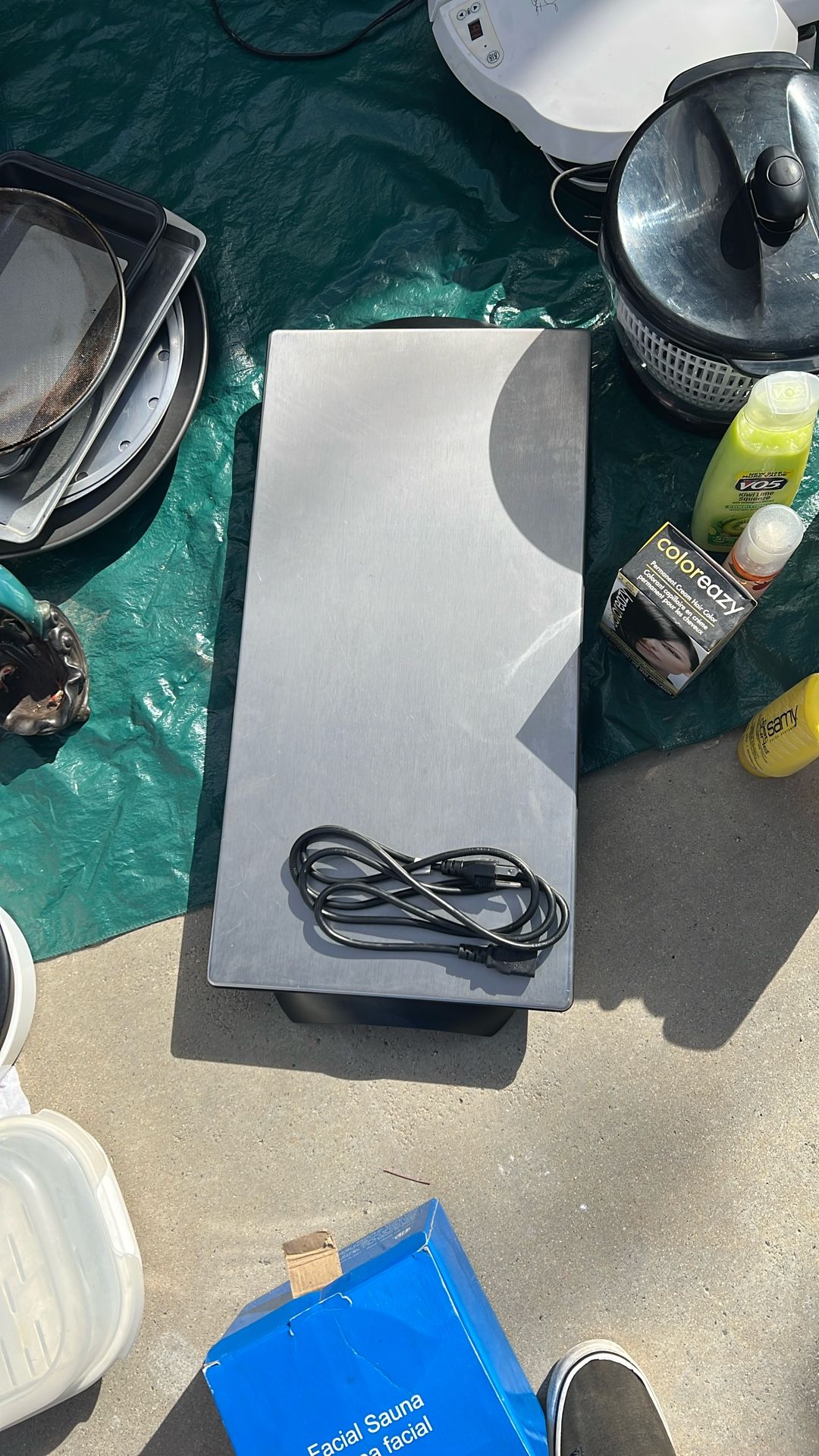 Electric warming tray, stainless steel.