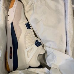 Nike SB Air Jordan 4