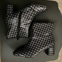 Beautiful sequin boots size 8
