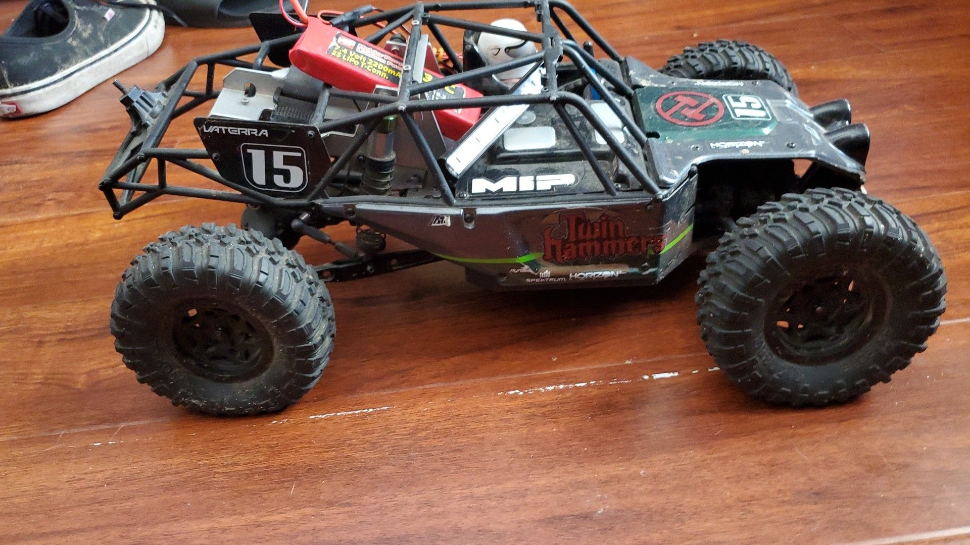 Rc car twin hammers