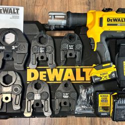 Dewalt DCE200 M2K Press Tool 1/2”-2” Copper Press Tool Kit