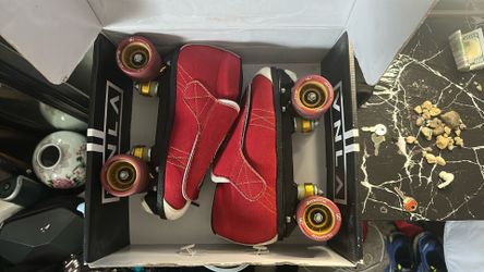 Rare VNLA Royalty Jam Skates “ Used Once”