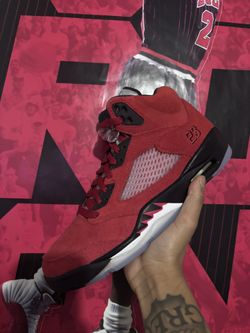 Jordan Retro 5” Raging bull”