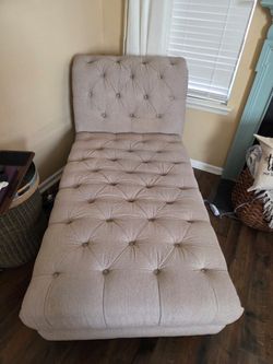 Haverty's Chaise
