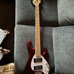 Music Men Stingray 5 string Bass