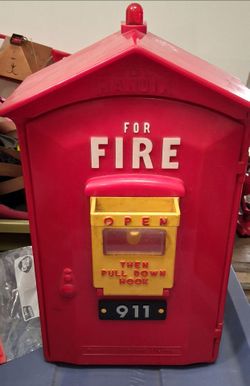 Title: Vintage Randix FB-911 Fire Alarm Box Telephone – Retro Novelty Wall Phone
Description:
Up for sale is a classic vintage Randix FB-911 novelty f