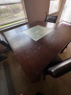 Dining room table and 4 chairs