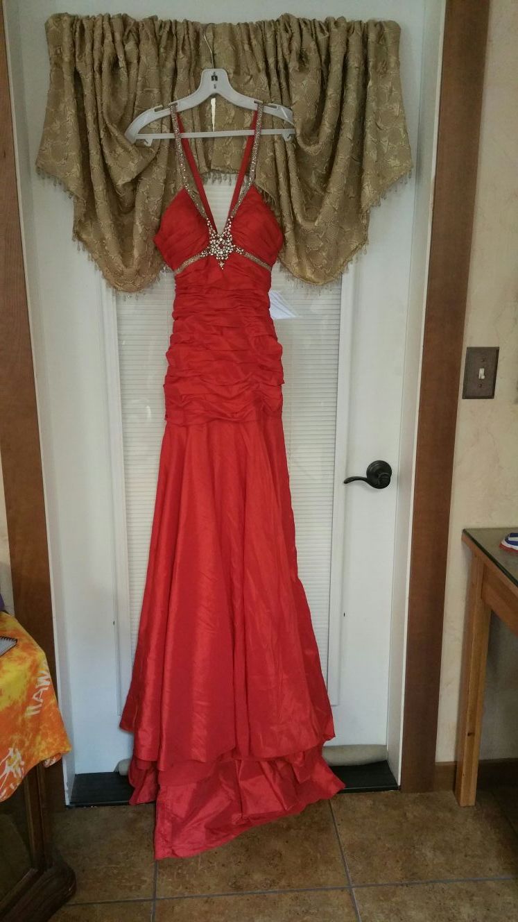 Beautiful Prom Dress - Never Worn